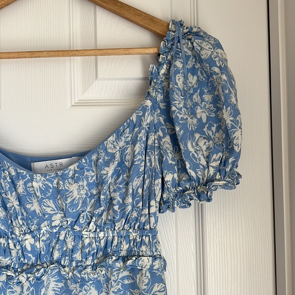 Astr The Label Blue and Ivory Dress - Picture 3 of 5